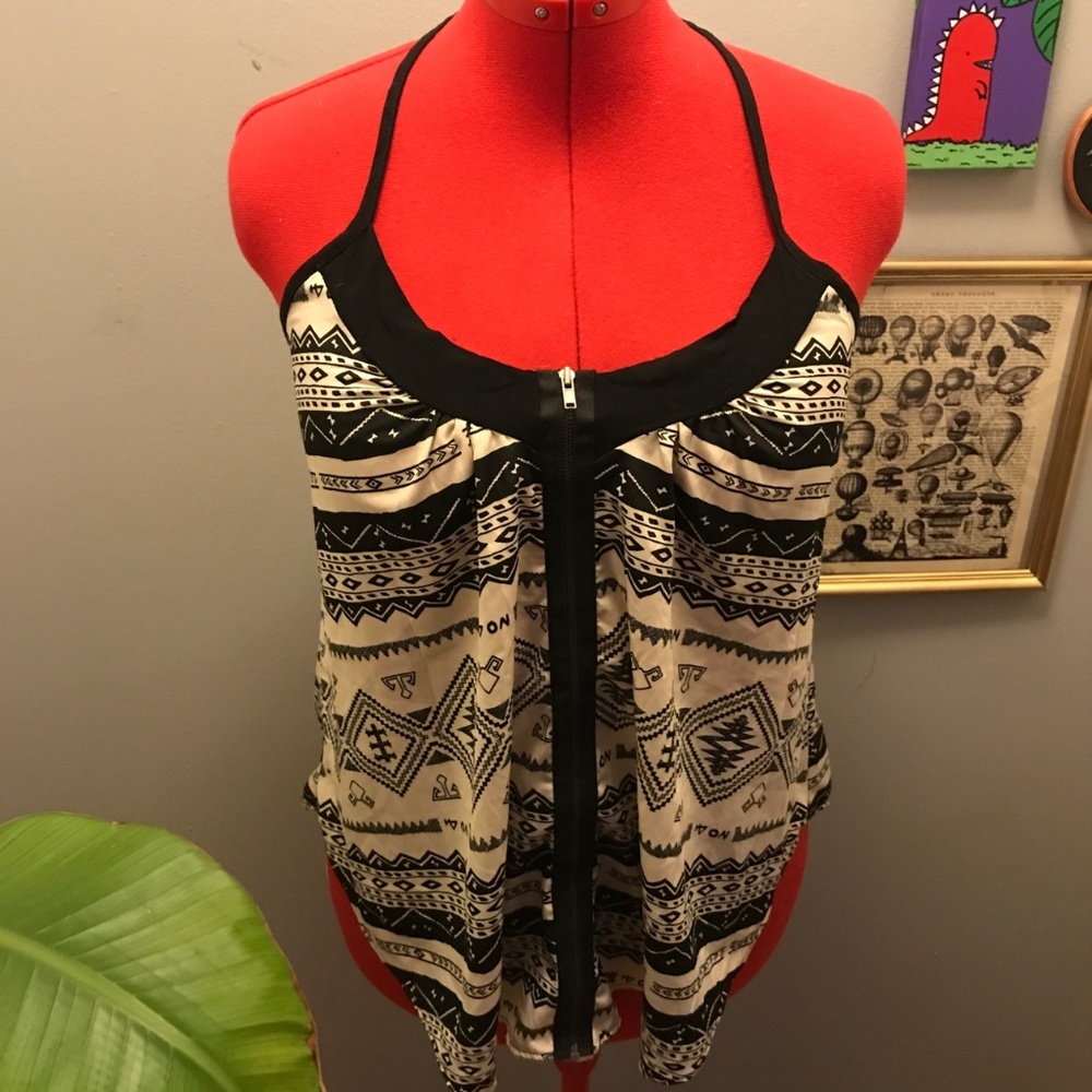 Zip front graphic print t-back tank